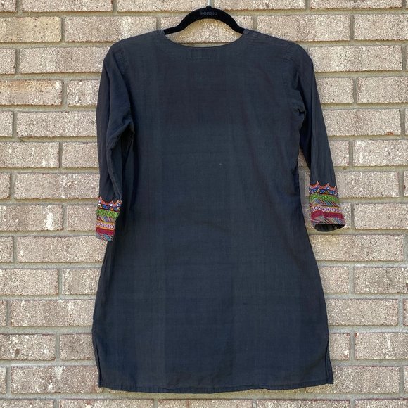 WESTSIDE Embroidered Tunic Top - Picture 7 of 8